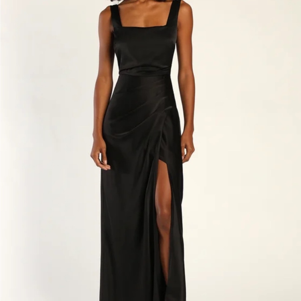 NWT Lulus Formal Gown